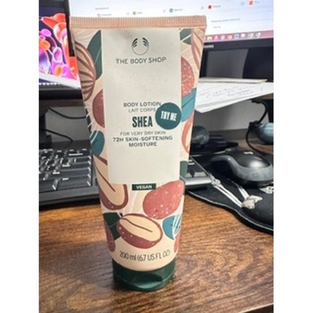 The Body Shop Shea Body Lotion 200ml Tan New Vegan 72H Moisture Dry Skin SAMPLE